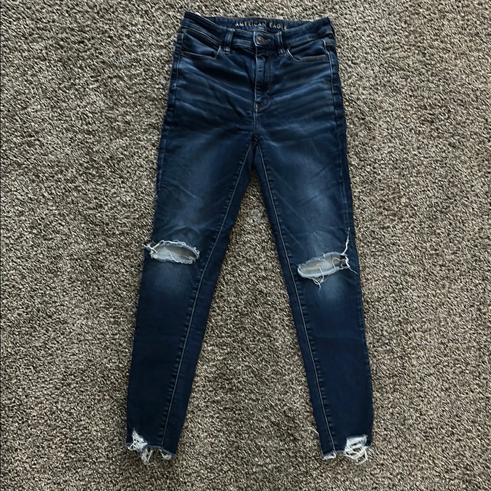American Eagle Outfitters Women's Distressed Blue Jeans